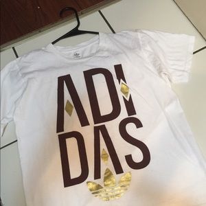 Adidas t-shirt with burgundy letters 100%cotton